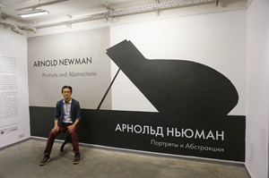 ここに座るとストラビンスキーの写真のようになる仕掛けが……