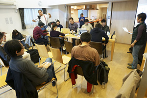 「アートとは何か」の発表1（佐藤素子）