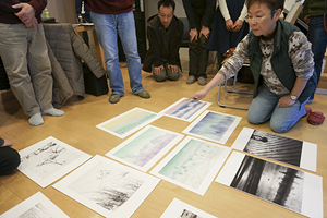 用紙の特性研究と解説（村田光司）、ハーネミューレ / ウイリアムターナーの使用感（佐藤素子）