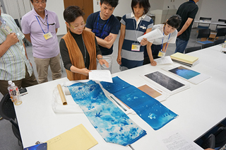 作品とステートメントの発表（佐々木浩二、野村美和、渡辺恵、佐藤素子）