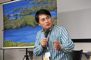 「EOS 5Dsで表現する写真家たちの今～大判プリントの迫力を体験」写真家・石橋睦美先生&諏訪光二先生&長根広和先生&吉田繁先生/インタビュアー SAMURAI FOTO 冨川丈司さん