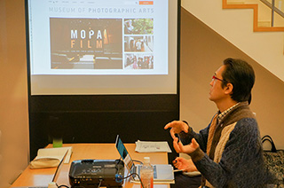 エバレット・ブラウンさんへのフォトレビュー（蓮見浩明）