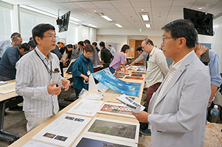 4feet review（益田悦孝、渡辺恵、村田浩司、野村美和、蓮見浩明、千代田路子、佐々木一弘、吉田繁先生、田上晃庸、佐藤かな子、佐藤素子）