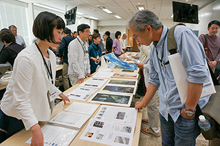 4feet review（益田悦孝、渡辺恵、村田浩司、野村美和、蓮見浩明、千代田路子、佐々木一弘、吉田繁先生、田上晃庸、佐藤かな子、佐藤素子）