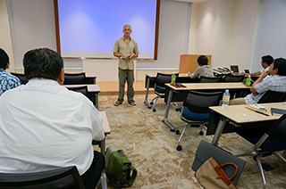 アート作品の取り組み方とSAMURAI写真展のテーマについて（エバレット・ブラウンさん）