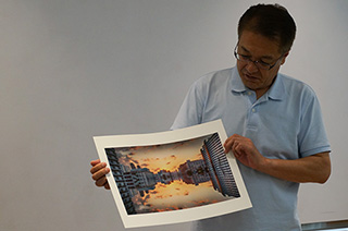 表現力向上プロジェクト「同じデータから各々のコンセプトでプリントする」羽賀さん画像（蓮見浩明）