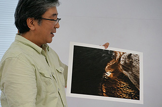 表現力向上プロジェクト「同じデータから各々のコンセプトでプリントする」青山さん画像（原田浩司）