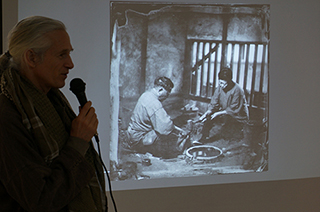 湿板光画で「日本の面影」を表現するエバレット・ブラウンさんの作品世界