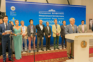 アートスポーツ大臣のスピーチ