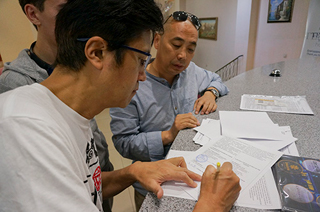 招待作家が7チームに分かれて、カザフスタンのあちこちに撮影へ