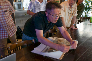 写真展とHOUSTONレビューに向けて作品発表と美術館への寄贈法