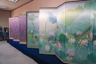 写真家・小川勝久さんをお招きしてセミナーとレビューを行ないました。