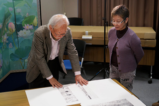 写真家・小川勝久さんをお招きしてセミナーとレビューを行ないました。